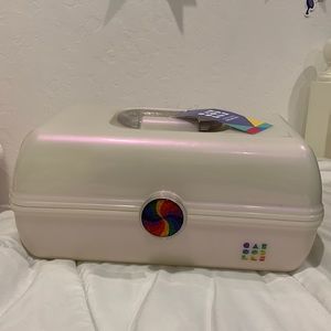 Caboodles On The Go Girl White Opal